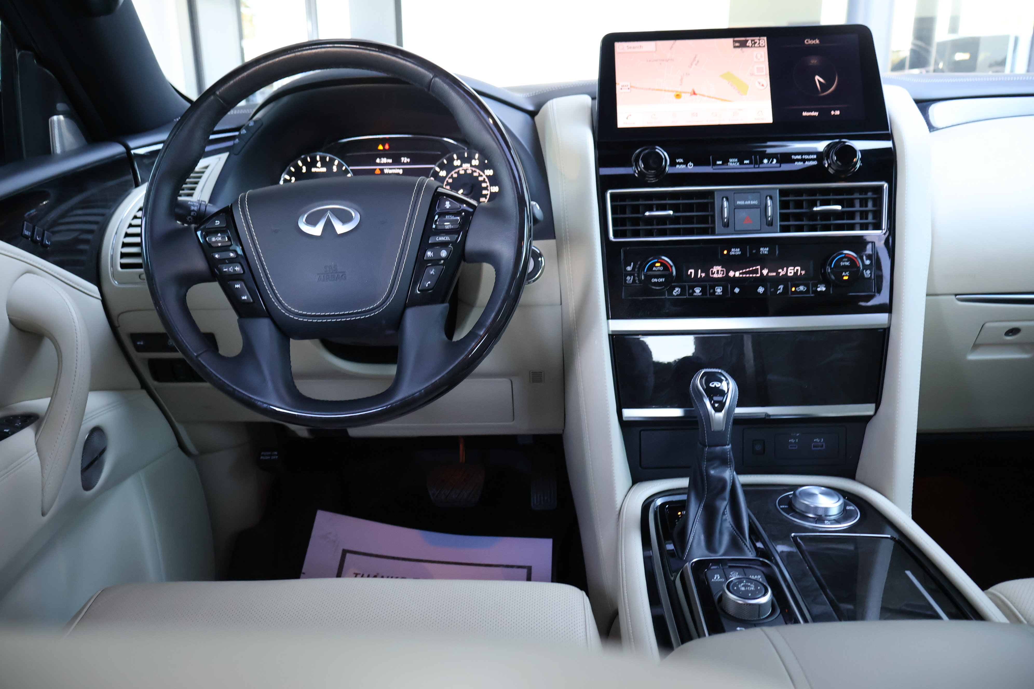 Used 2022 INFINITI QX80 Sensory w/ All-Season Package AWD/4WD image 22