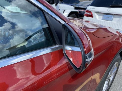 Certified 2022 Mercedes-Benz GLC 300 image 21