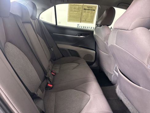 Used 2018 Toyota Camry L image 24