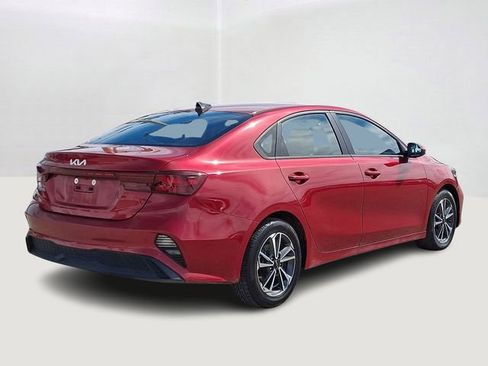 Used 2023 Kia Forte LXS FWD image 6