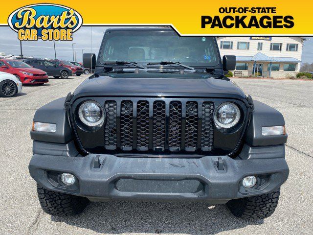 Used 2020 Jeep Gladiator Sport w/ Quick Order Package 23S AWD/4WD image 2