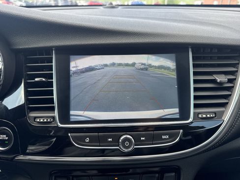 Used 2020 Buick Encore Preferred FWD image 17