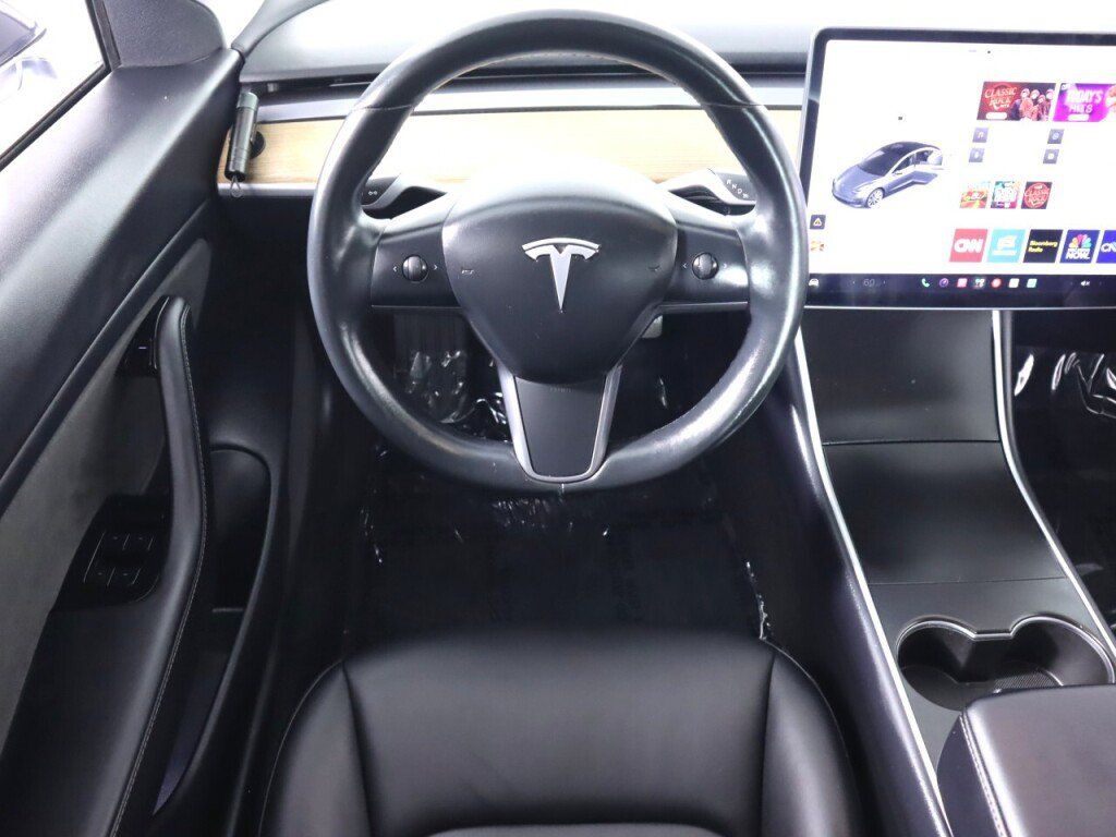 Used 2018 Tesla Model 3 Long Range RWD image 28