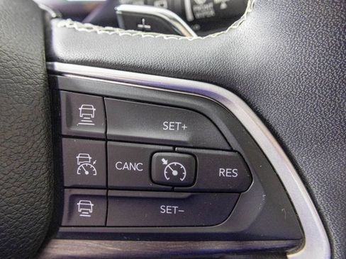 Used 2022 Jeep Grand Cherokee Limited 4xe AWD/4WD image 32