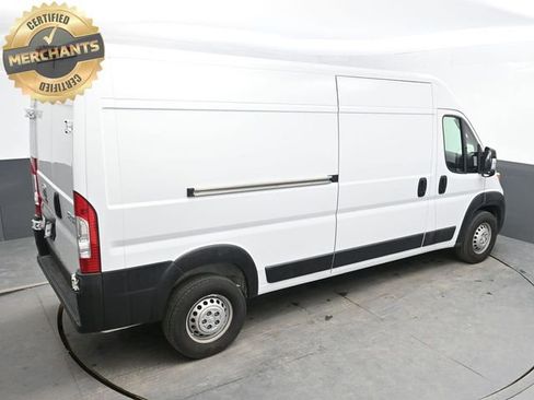 Used 2025 RAM ProMaster 2500 w/ Convenience Group image 32