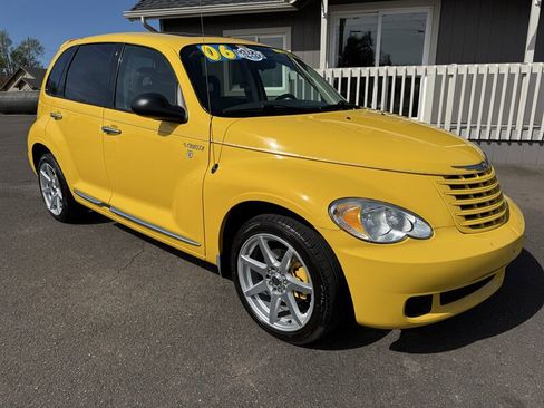 Used 2006 Chrysler PT Cruiser Touring image 1