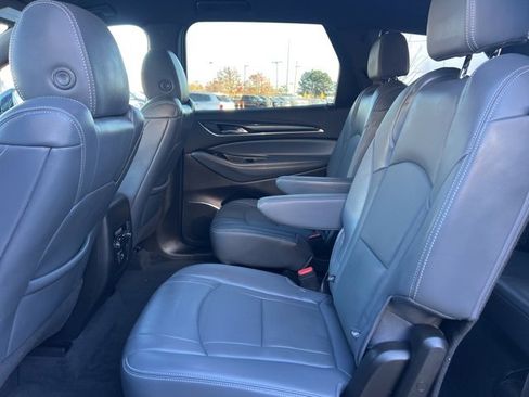 Used 2024 Buick Enclave Essence w/ LPO, Touring Package image 17