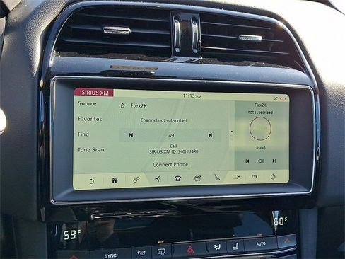 Used 2020 Jaguar F-PACE Premium image 17