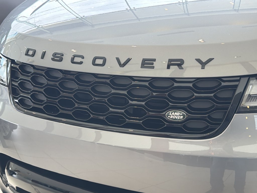 New 2026 Land Rover Discovery Dynamic SE AWD/4WD image 8