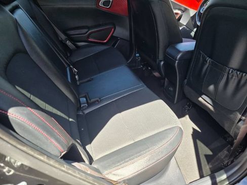 Used 2022 Kia Soul Turbo FWD image 24