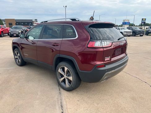 Used 2019 Jeep Cherokee Limited image 4