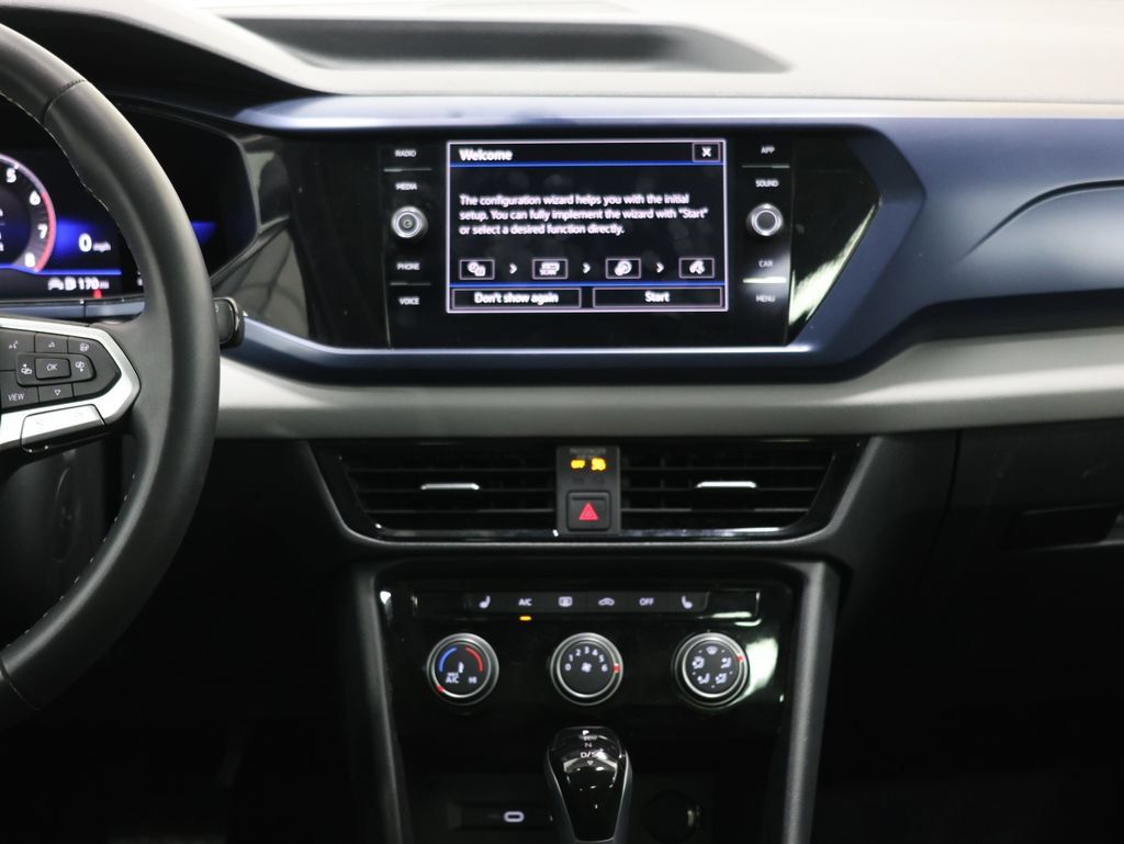 Certified 2023 Volkswagen Taos SE w/ Panoramic Sunroof Package AWD/4WD image 19