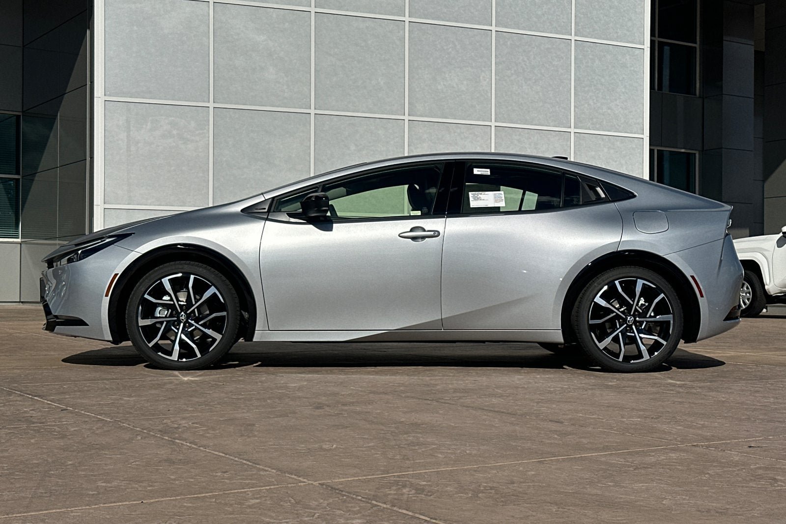 New 2027 Toyota Prius Plug-In Hybrid FWD image 7