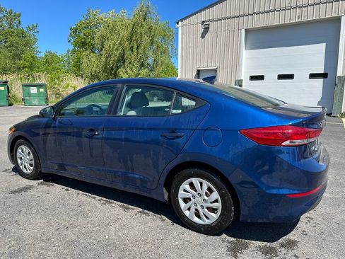 Used 2018 Hyundai Elantra SE w/ SE Connectivity Package 04 FWD image 13