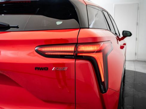 Used 2024 Chevrolet Blazer EV RS image 9