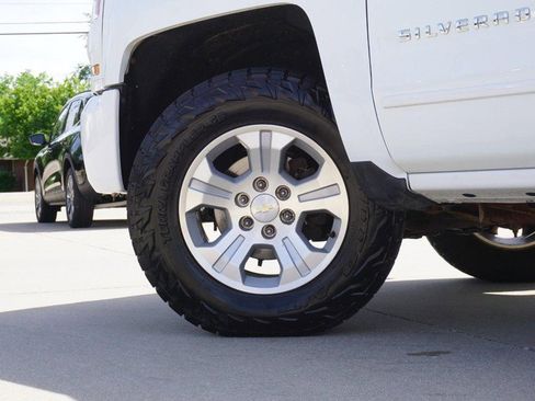 Used 2017 Chevrolet Silverado 1500 LT w/ True North Edition AWD/4WD image 15