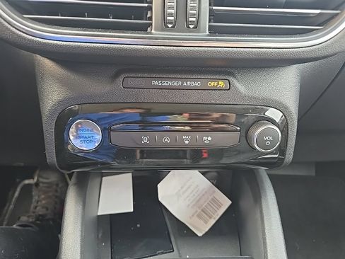 Used 2025 Ford Escape Platinum AWD/4WD image 21