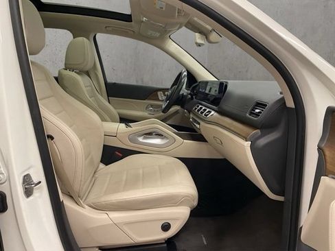 Used 2020 Mercedes-Benz GLE 580 4MATIC image 22