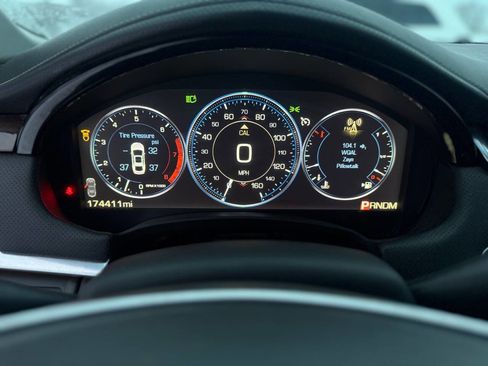 Used 2014 Cadillac XTS Premium image 14