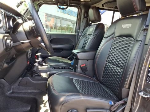 Used 2021 Jeep Wrangler Unlimited Rubicon AWD/4WD image 15