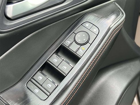 Certified 2025 Nissan Rogue SV image 30