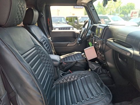 Used 2012 Jeep Wrangler Sport AWD/4WD image 11