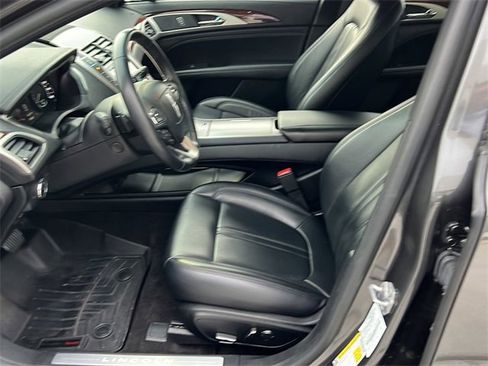 Used 2019 Lincoln MKZ Reserve image 10