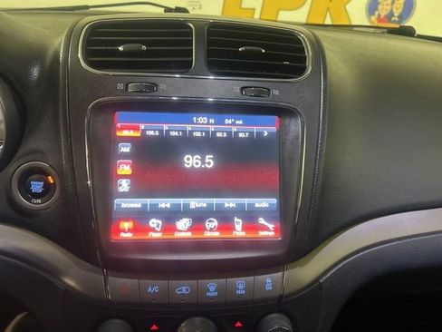 Used 2020 Dodge Journey Crossroad FWD image 5