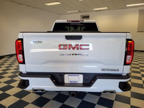 New 2026 GMC Sierra 1500 Elevation image 8