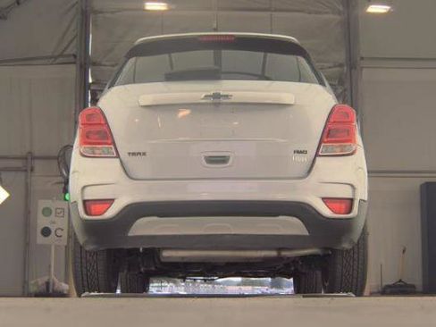 Used 2018 Chevrolet Trax LT w/ Redline Edition AWD/4WD image 6
