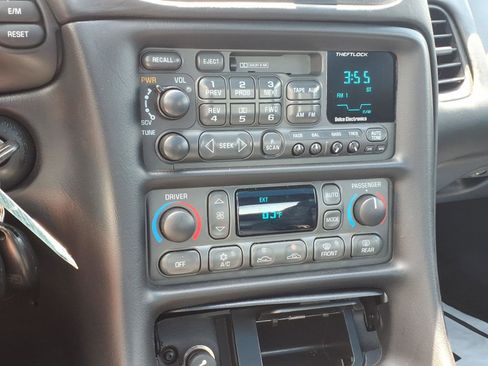 Used 1997 Chevrolet Corvette Coupe RWD image 19