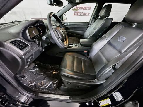 Used 2018 Jeep Grand Cherokee Overland AWD/4WD image 27