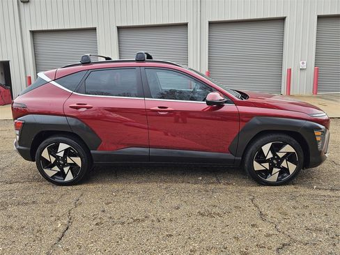 Certified 2025 Hyundai Kona Limited image 3