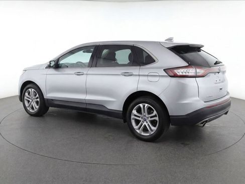 Used 2017 Ford Edge Titanium FWD image 5