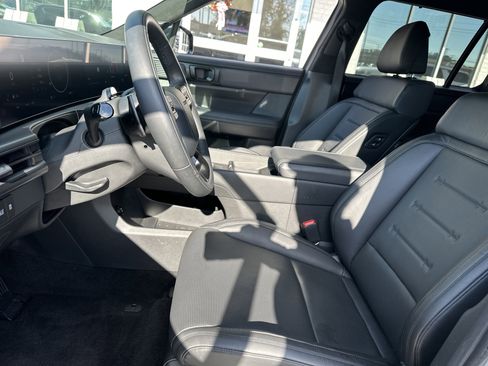 Used 2024 Hyundai Santa Fe Calligraphy image 10