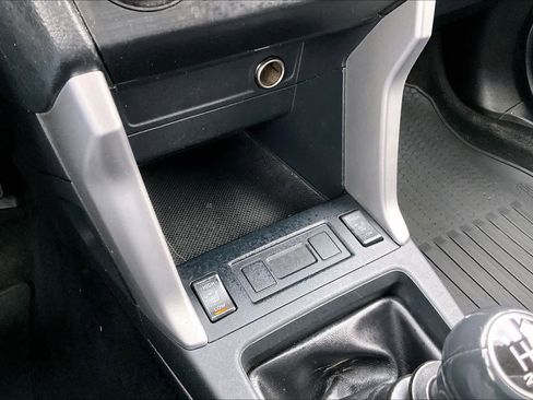 Used 2015 Subaru Forester 2.5i Premium image 31