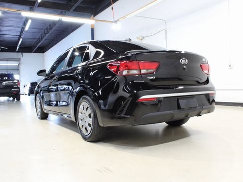 Used 2021 Kia Rio S image 3