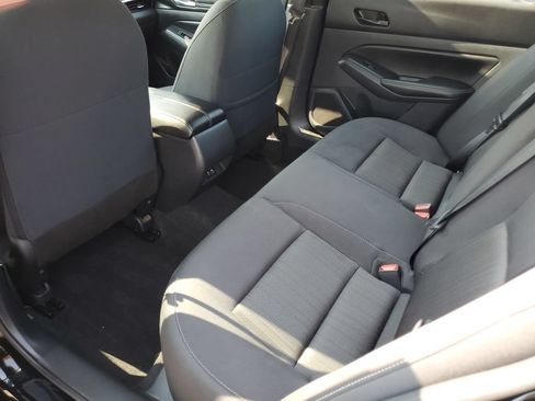 Used 2025 Nissan Altima 2.5 SV FWD image 28