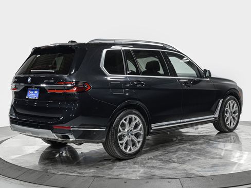 Used 2026 BMW X7 xDrive40i image 7