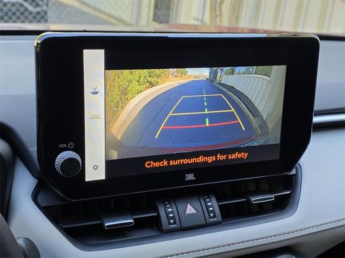 Used 2023 Toyota RAV4 Limited image 19