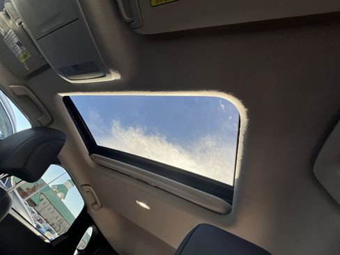 Used 2024 MAZDA CX-30 AWD 2.5 S w/ Premium Package image 23