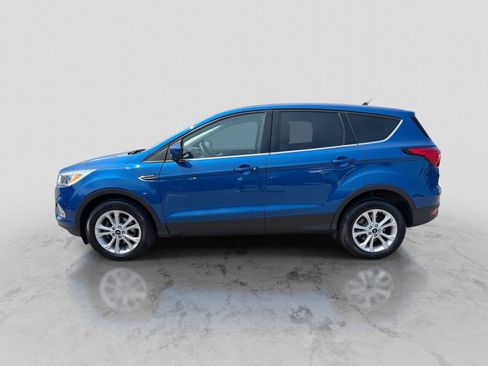 Used 2019 Ford Escape SE FWD image 3