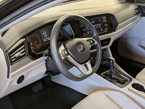 Used 2019 Volkswagen Jetta FWD image 10