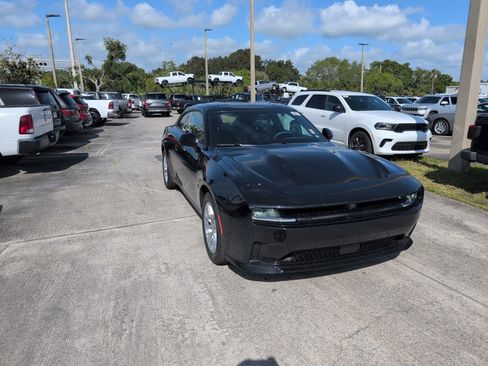 New 2025 Dodge Charger R/T w/ Quick Order Package 25M R/T image 2