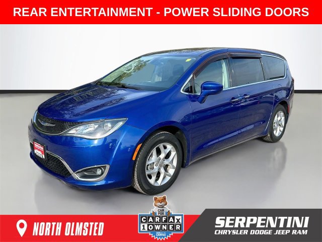 Used 2019 Chrysler Pacifica Touring Plus w/ Tire & Wheel Group FWD image 1