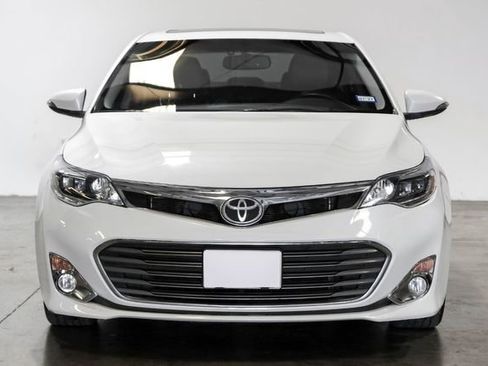Used 2014 Toyota Avalon Limited FWD image 9