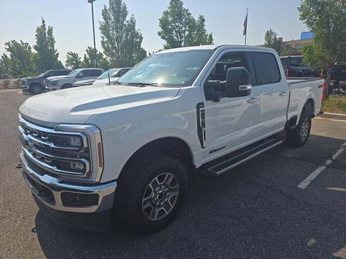 Used 2026 Ford F250 Lariat AWD/4WD image 2