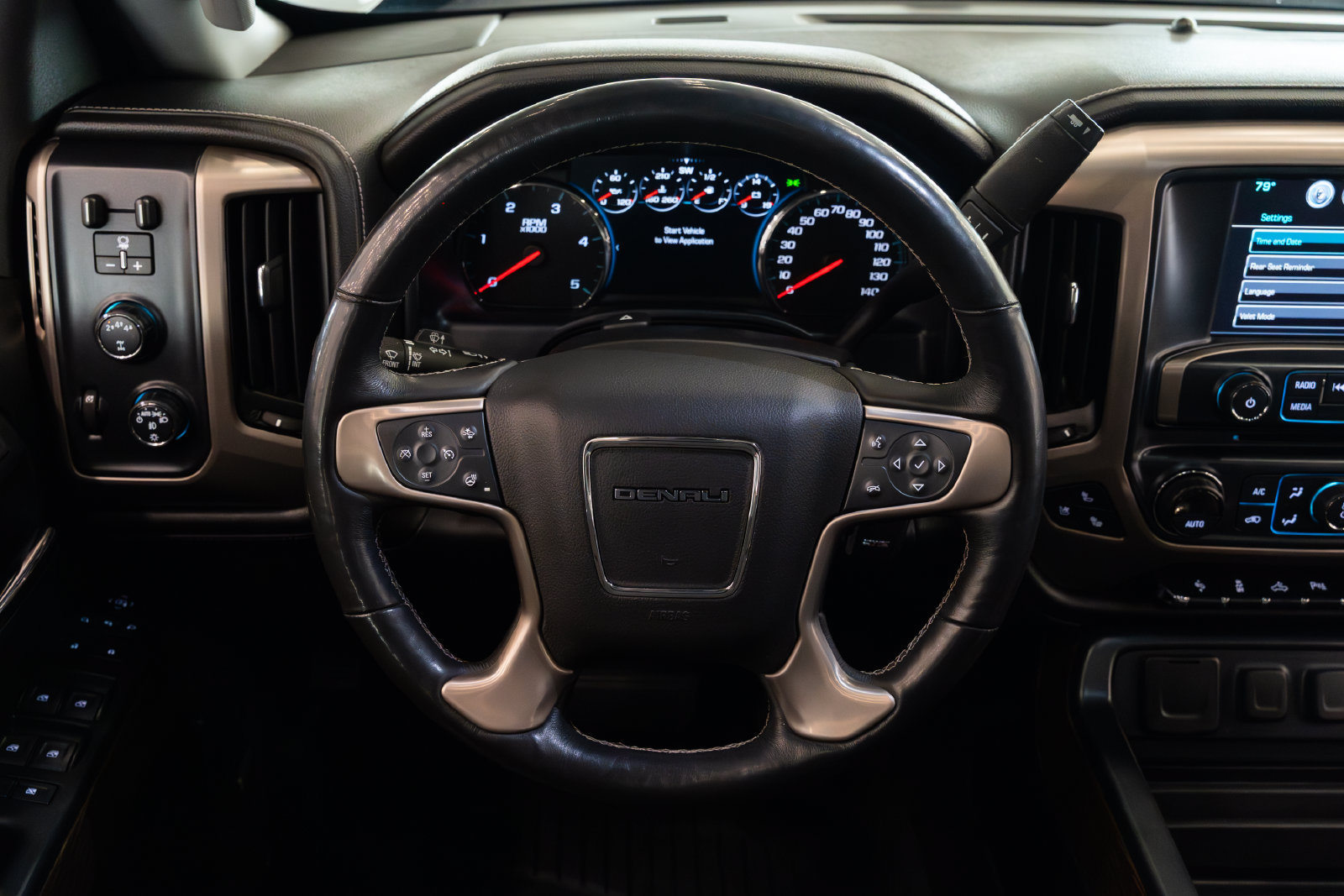 Used 2018 GMC Sierra 3500 Denali w/ Duramax Plus Package AWD/4WD image 11