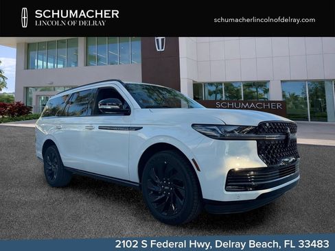 New 2026 Lincoln Navigator Reserve w/ Jet Appearance Package AWD/4WD image 1