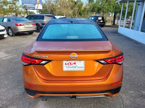 Used 2025 Nissan Sentra SR w/ SR Premium Package image 9